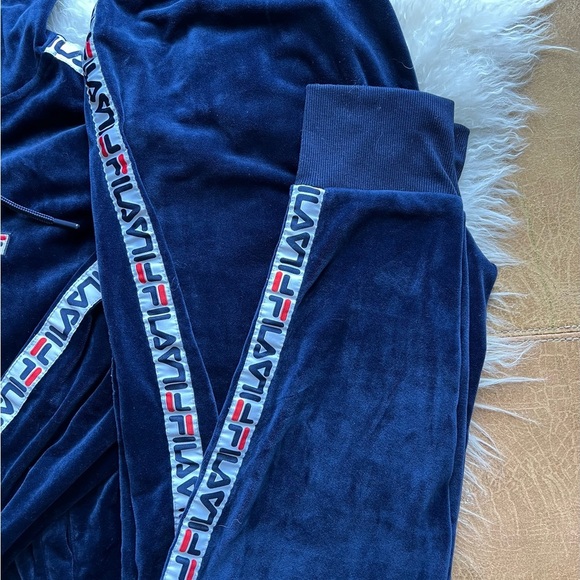 đź’•Fila Velour Dark Blue Tracksuit Size M / L - Picture 5 of 12